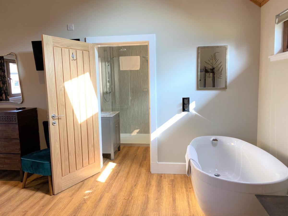Partridge Lodge With Hot Tub Forgandenny Екстериор снимка