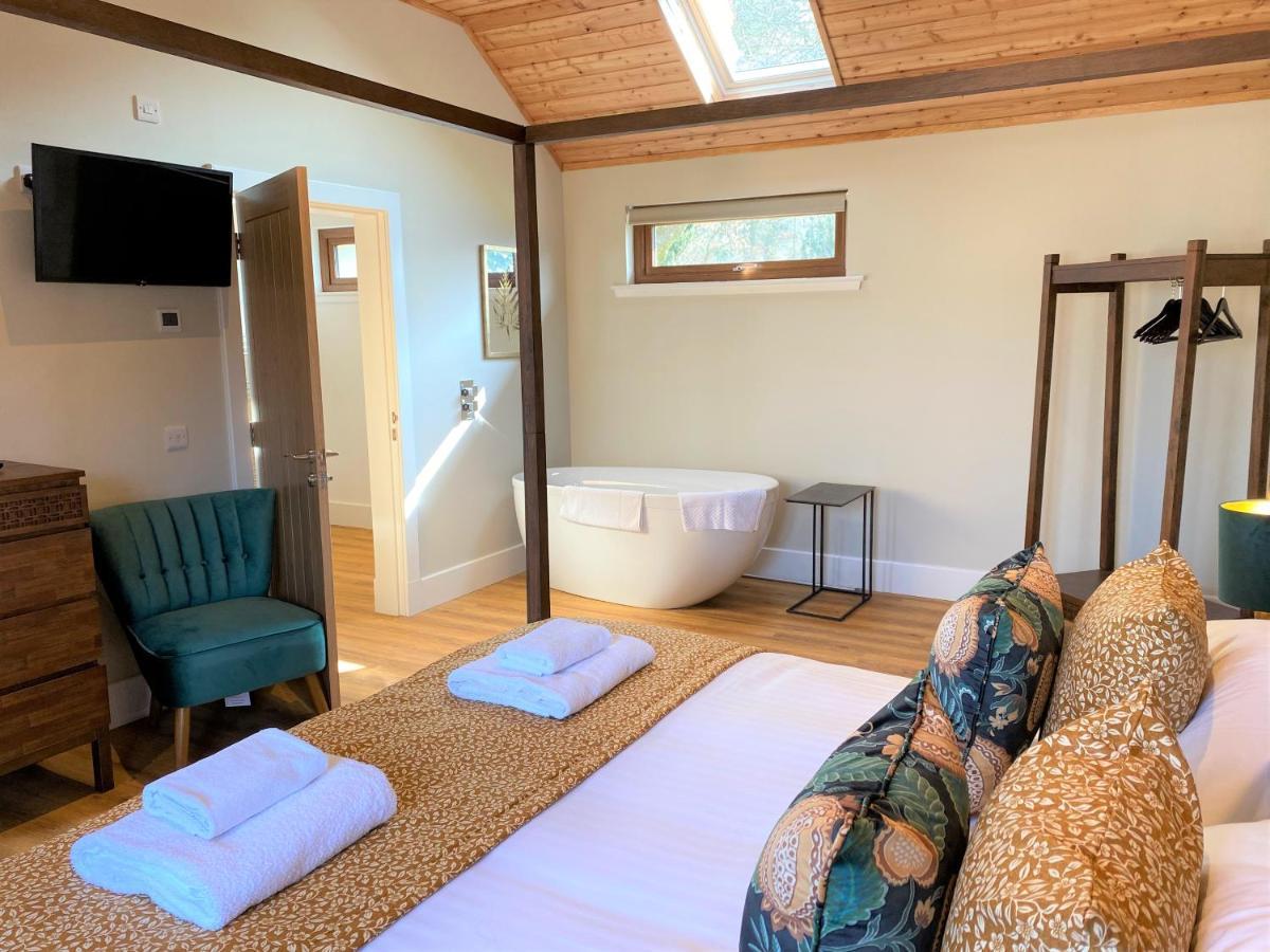 Partridge Lodge With Hot Tub Forgandenny Екстериор снимка