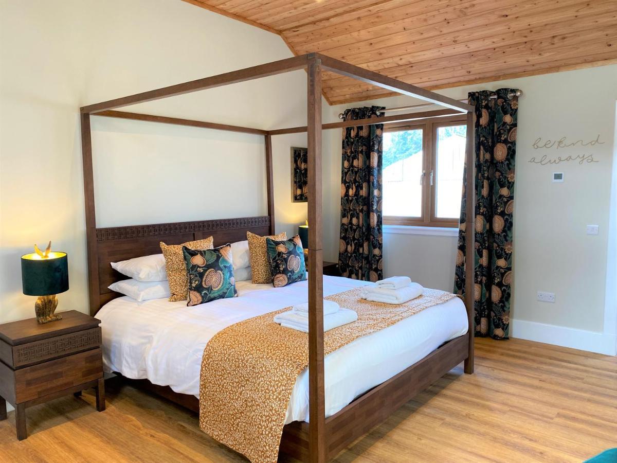 Partridge Lodge With Hot Tub Forgandenny Екстериор снимка